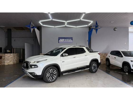 FIAT TORO 2.2 TURBO DIESEL RANCH 4WD AT9 FIAT TORO 2.2 TURBO DIESEL RANCH 4WD AT9